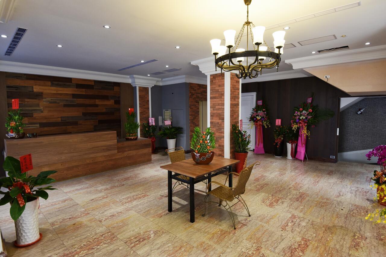 Migo Hotel Taichung Eksteriør billede